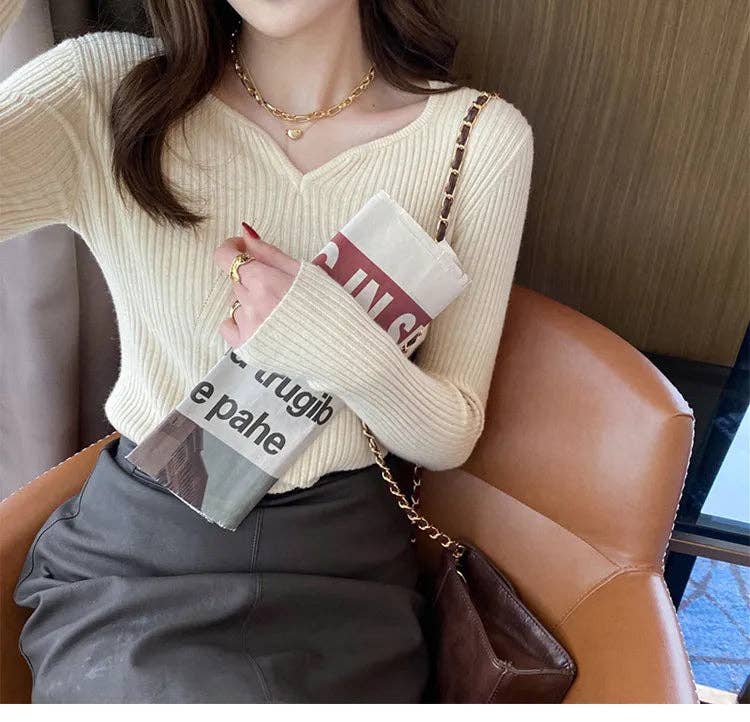 Women Slim V-Neck Bottoming Sweater